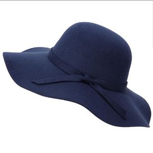 Floppy brim hats!